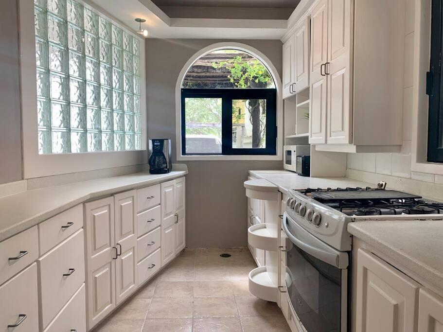 Charming Lagoon Front Villa By Casa Paraiso Cancun Luaran gambar